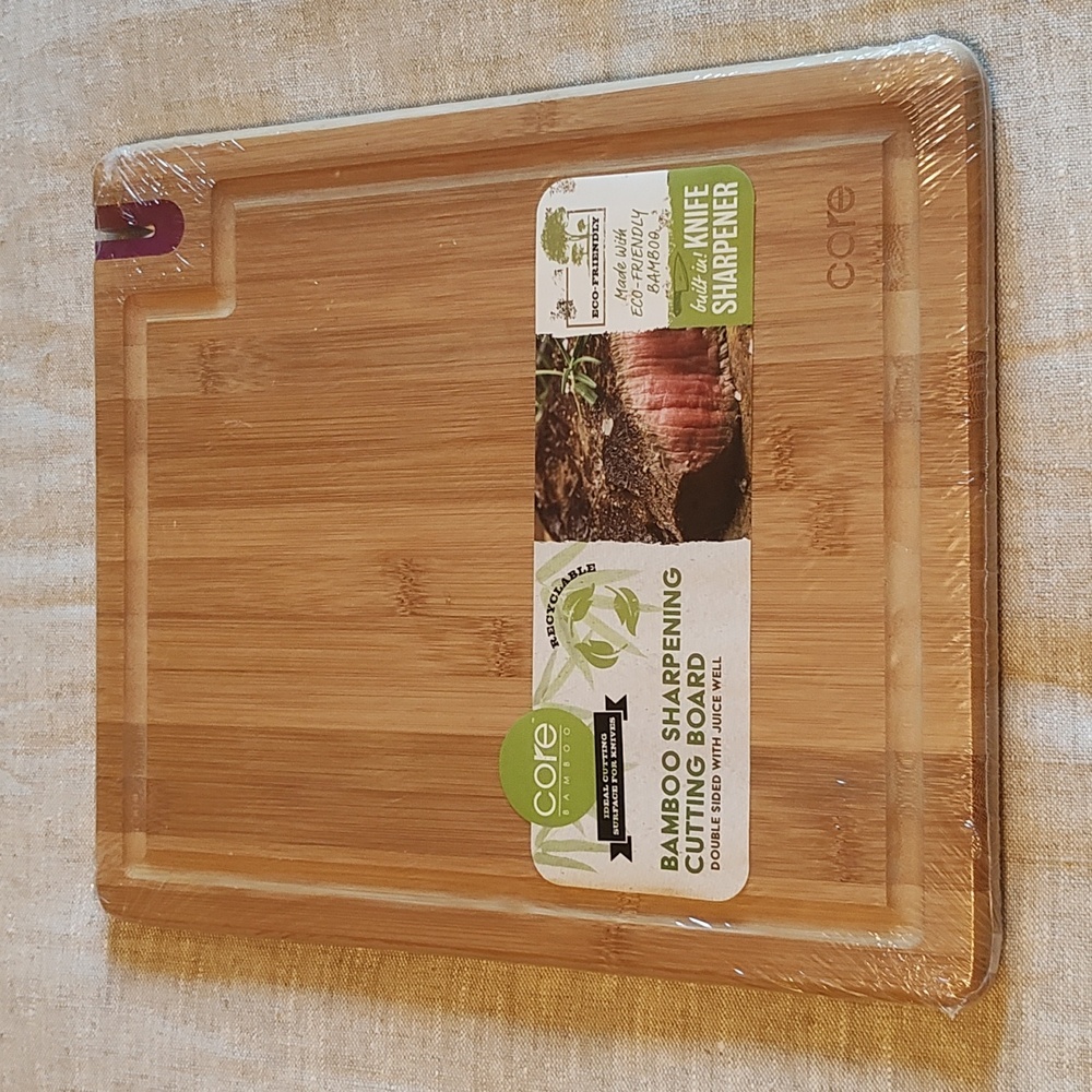BAMBOO SHARPENING CUTTING BOARD